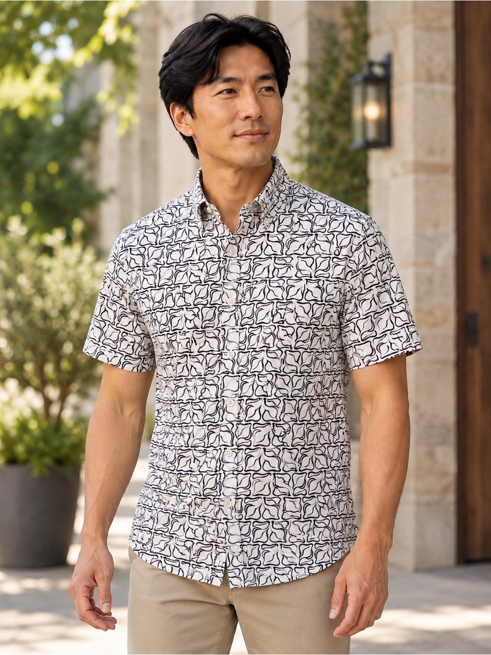 Goodfellow & Co Men’s Small Abstract Print Short Sleeve Button Up Shirt